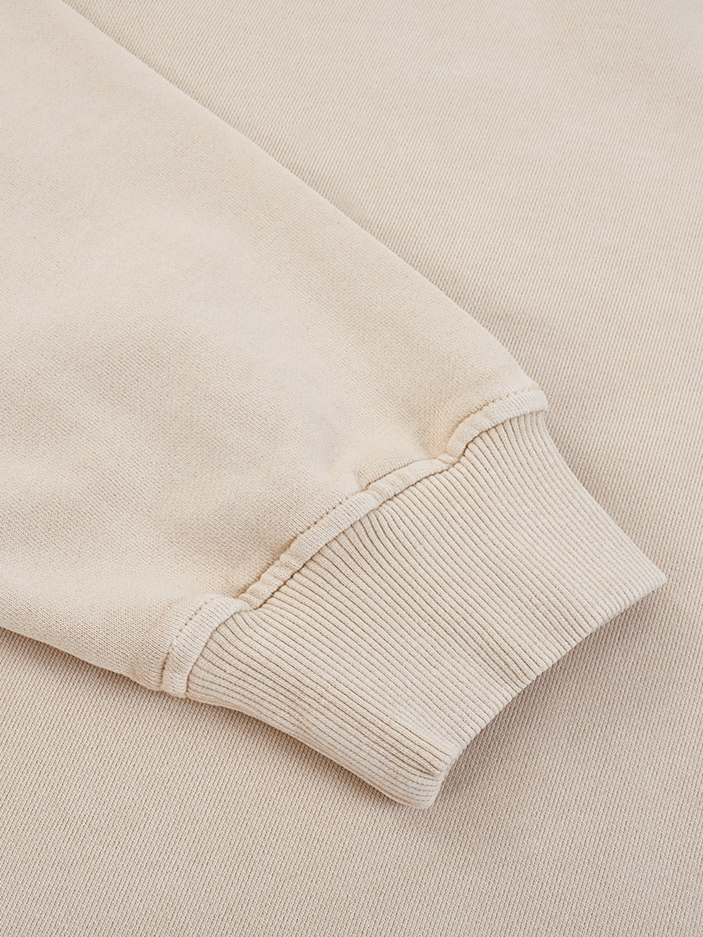 Vedoy Collective ,100% cotton,Sweatshirt ,Sweater,Comfy clothing ,High-quality ,Carrot Collection ,Unisex